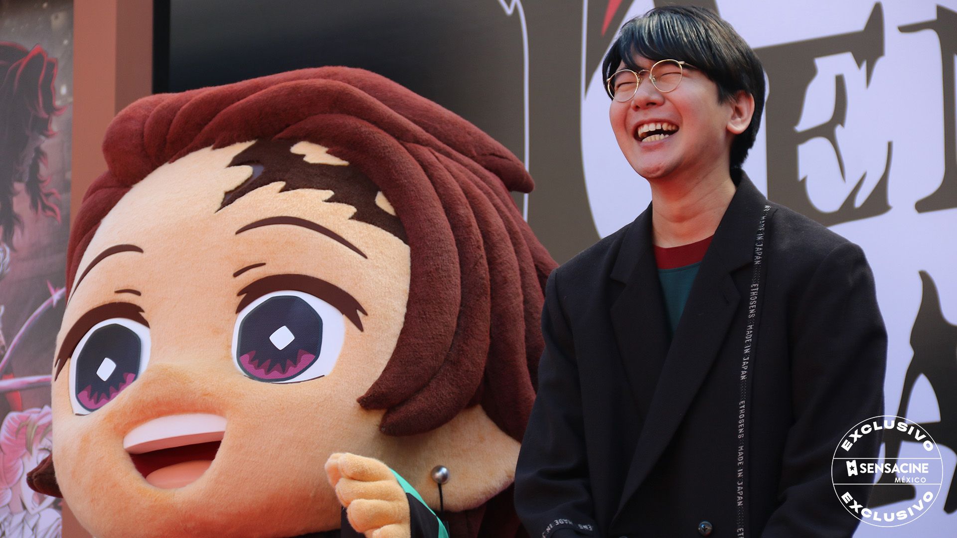 Natsuki Hanae en la premier en CDMX