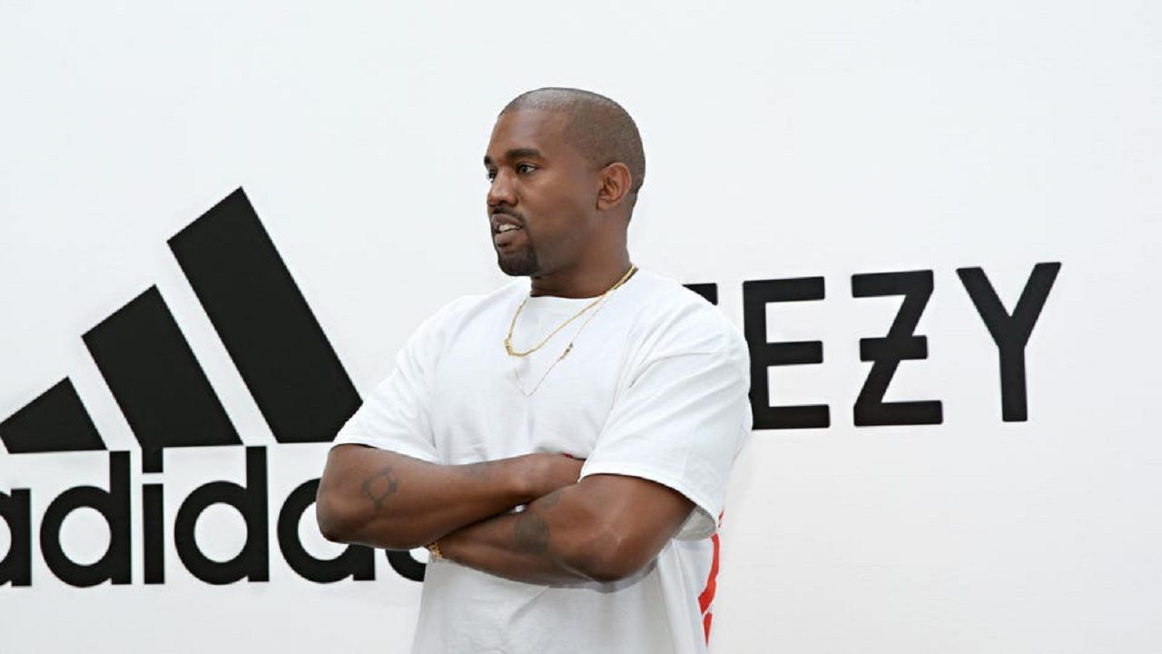 La marca deportiva cortó lazos con Kanye West luego de los comentarios agresivos.