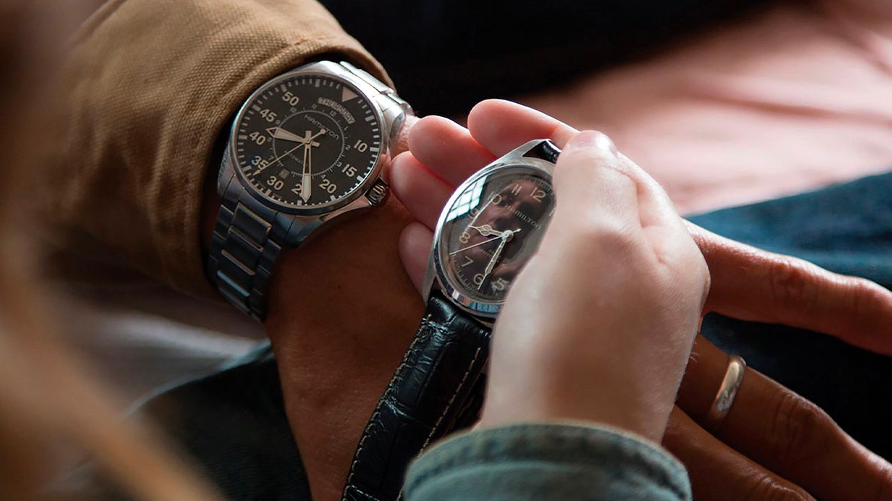 La Importancia De Los Relojes Hamilton En El Cine SensaCine mx La Importancia De Los Relojes Hamilton En El Cine SensaCine mx