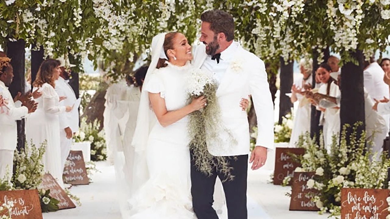 JLo y Ben se casaron en una idílica boda tras 18 años de separarse