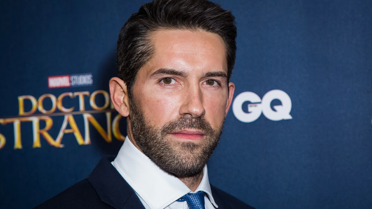 Scott Adkins.