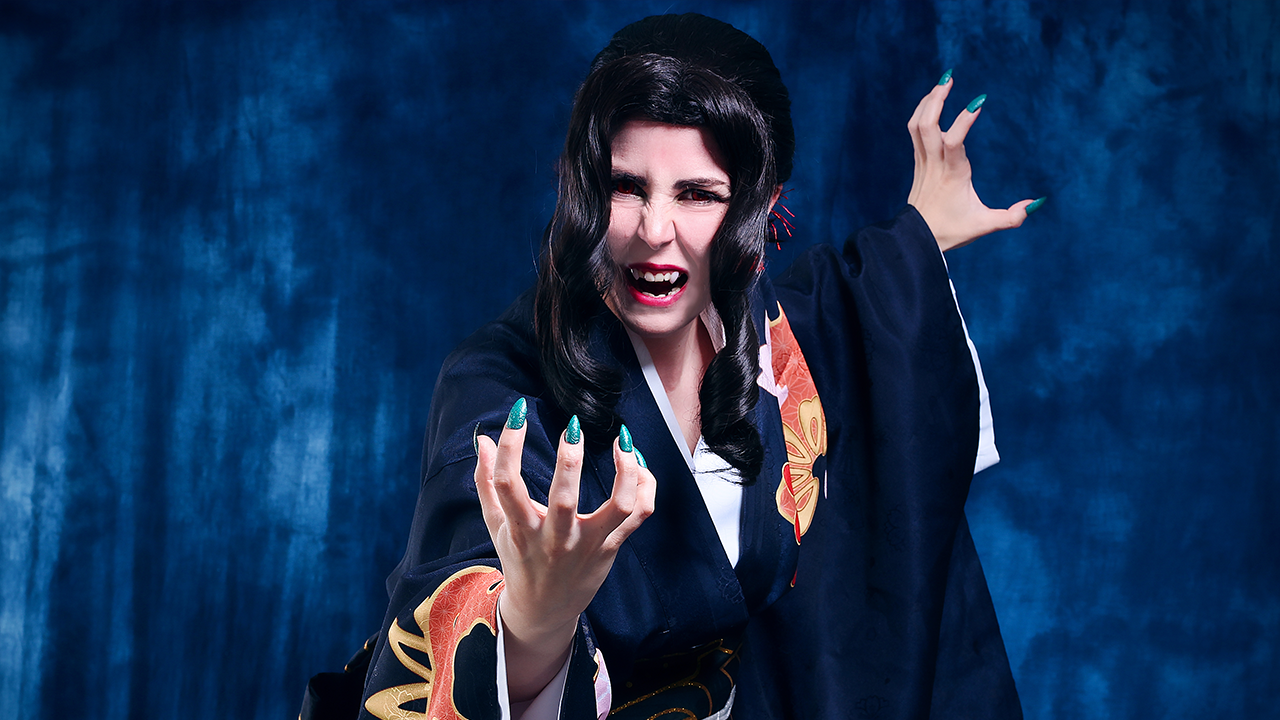 Cossplay de Muzan Kitsubuji de 'Demon Slayer'.