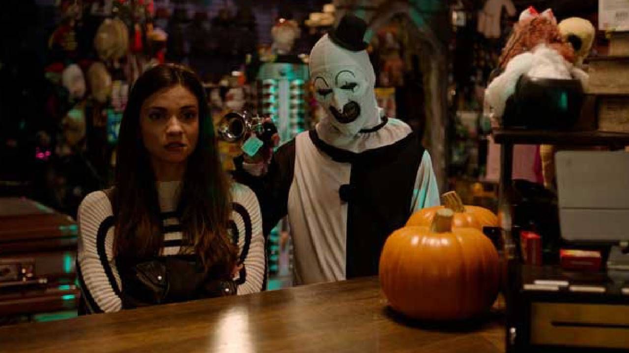 Sienna y Art The Clown