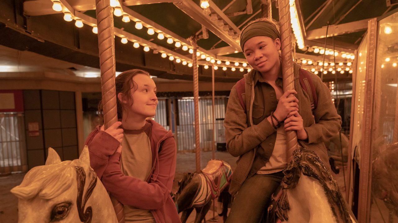 Bella Ramsey y Storm Reid en el episodio 7 de 'The Last of Us'.