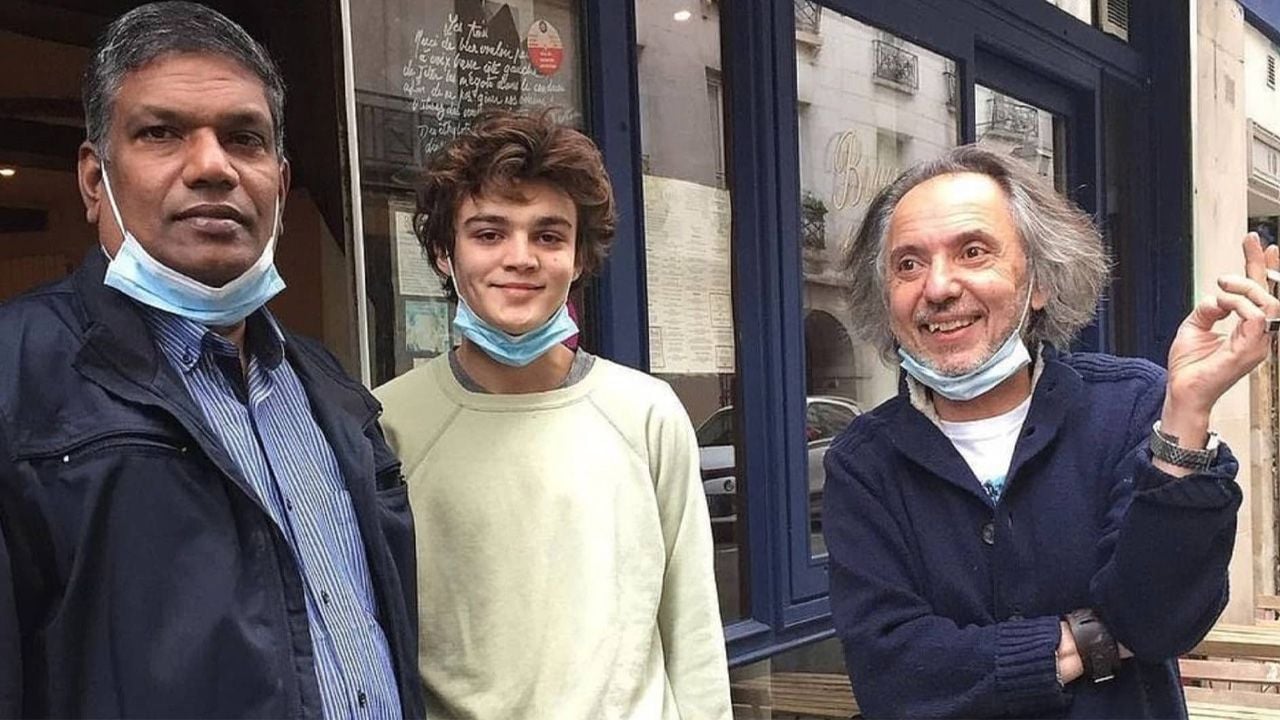 Jack Depp y, a su derecha, el dueño de L'Area