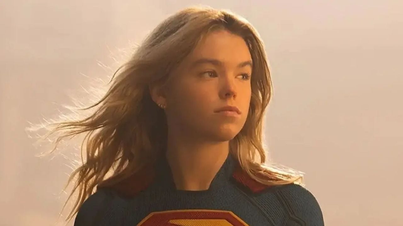 Milly Alcock como Supergirl