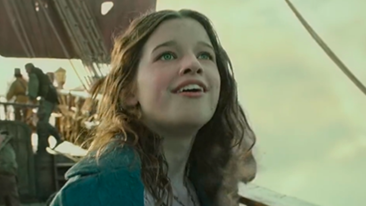 Wendy aparece en el barco pirata de el Capitán Garfio.