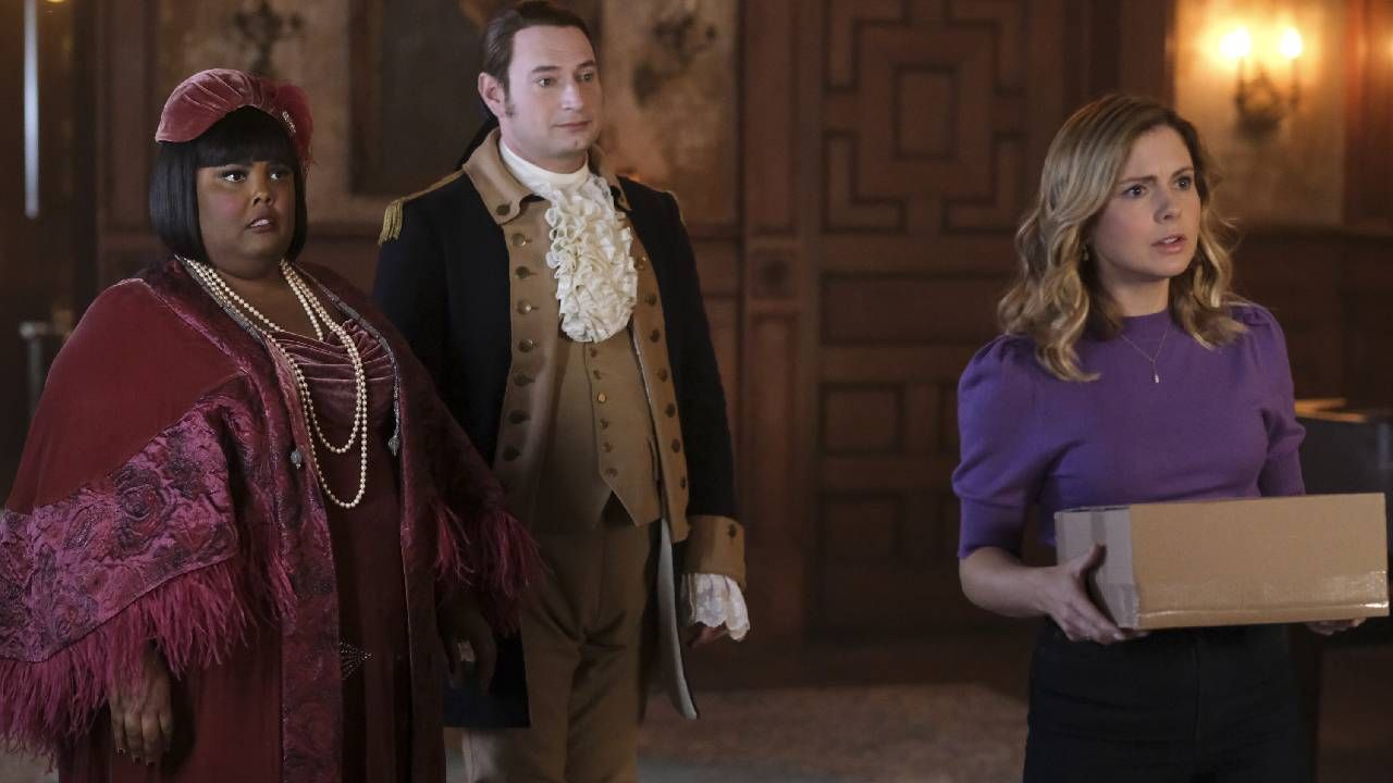 Sam es la única que puede ver a los fantasmas