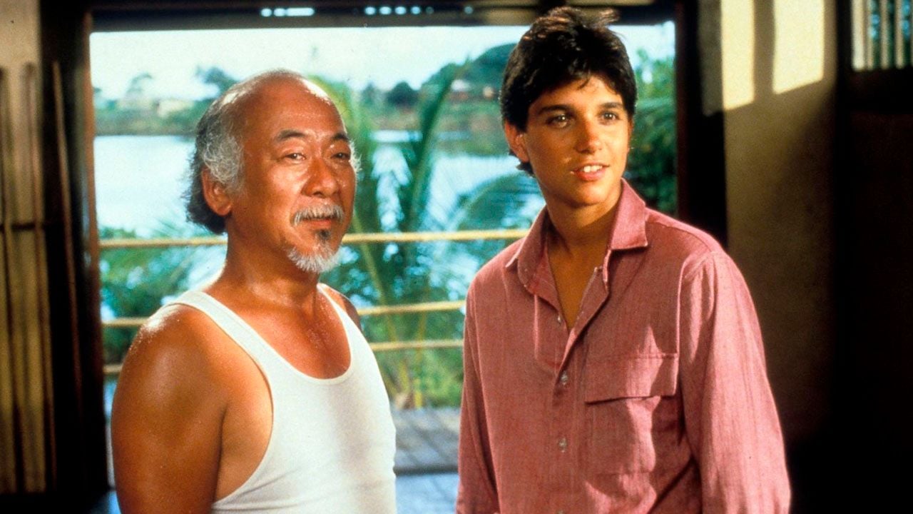 Cobra Kai Netflix Ralph Macchio Y La Emocional Escena Que Le Record A Pat Morita