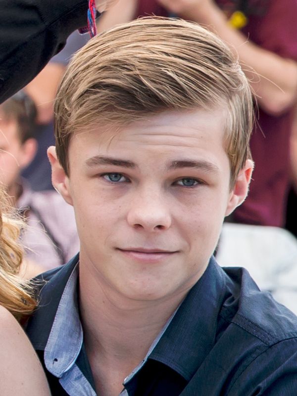 Nicholas Hamilton Su biografía