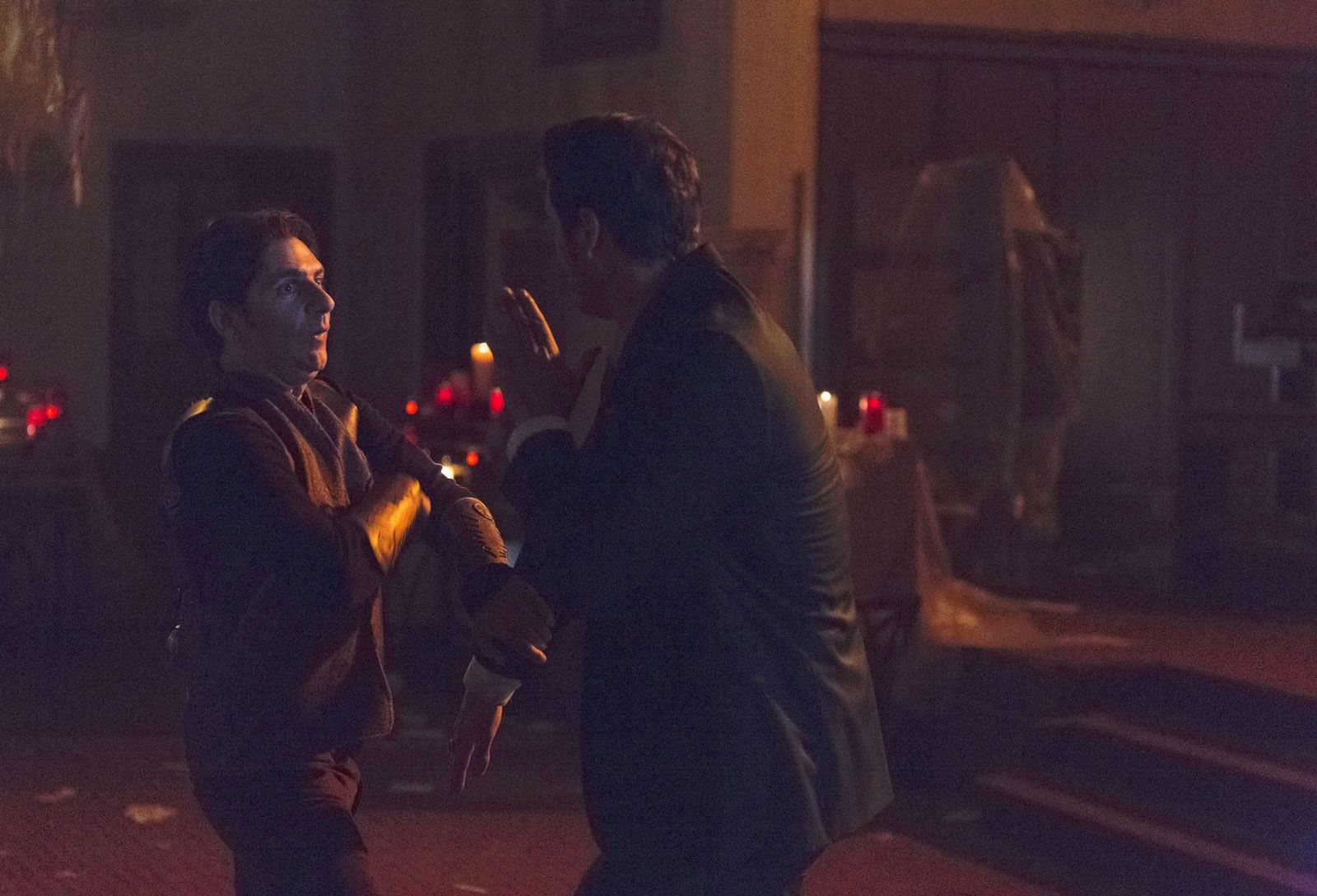 Lucifer : Lucifer : Foto Tom Ellis, Michael Imperioli - Foto 338 sobre ...