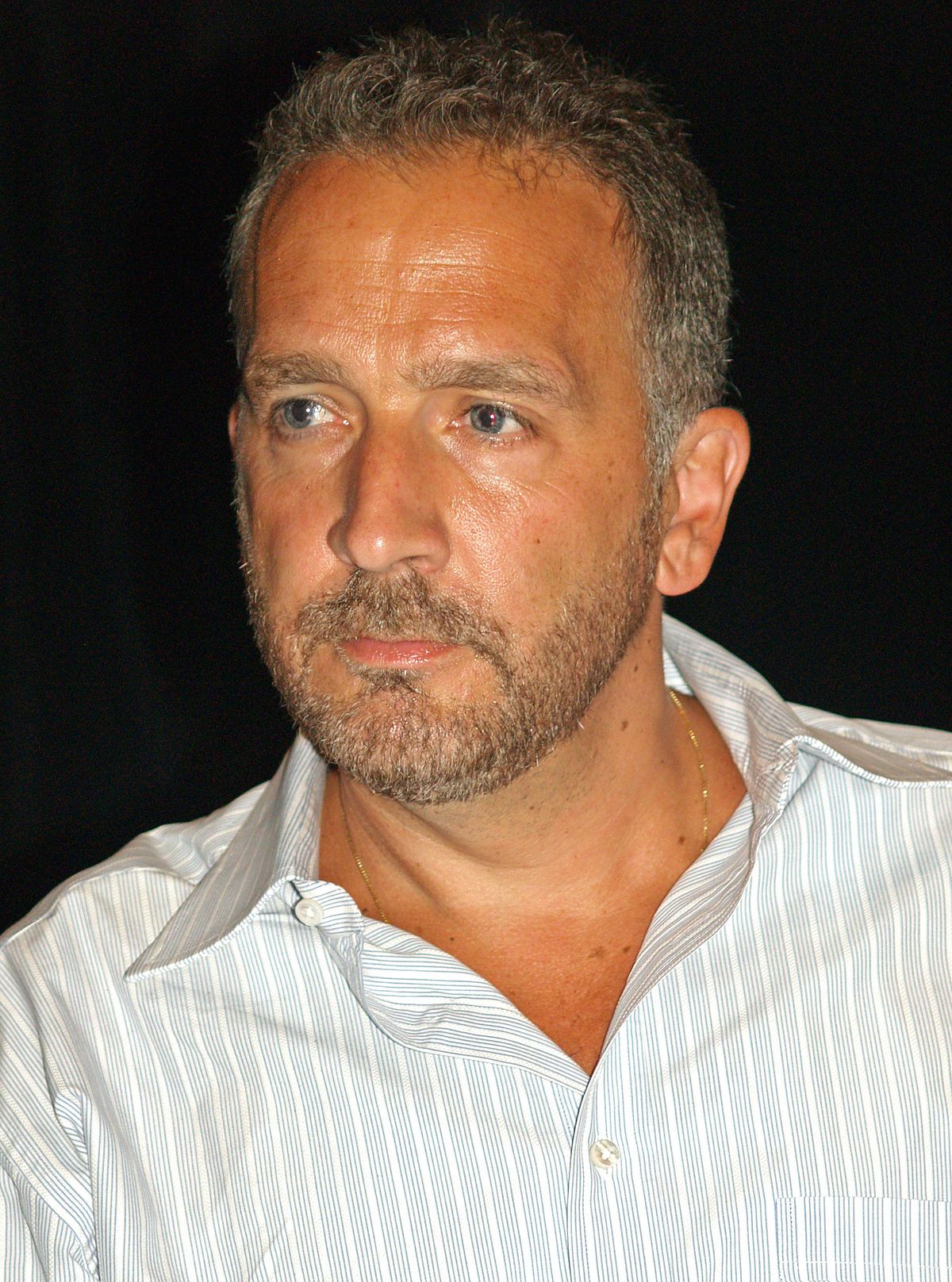 Pelecanos Su biografía