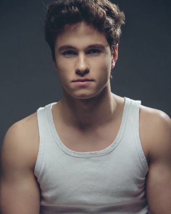 Michael Ronda Su biografía