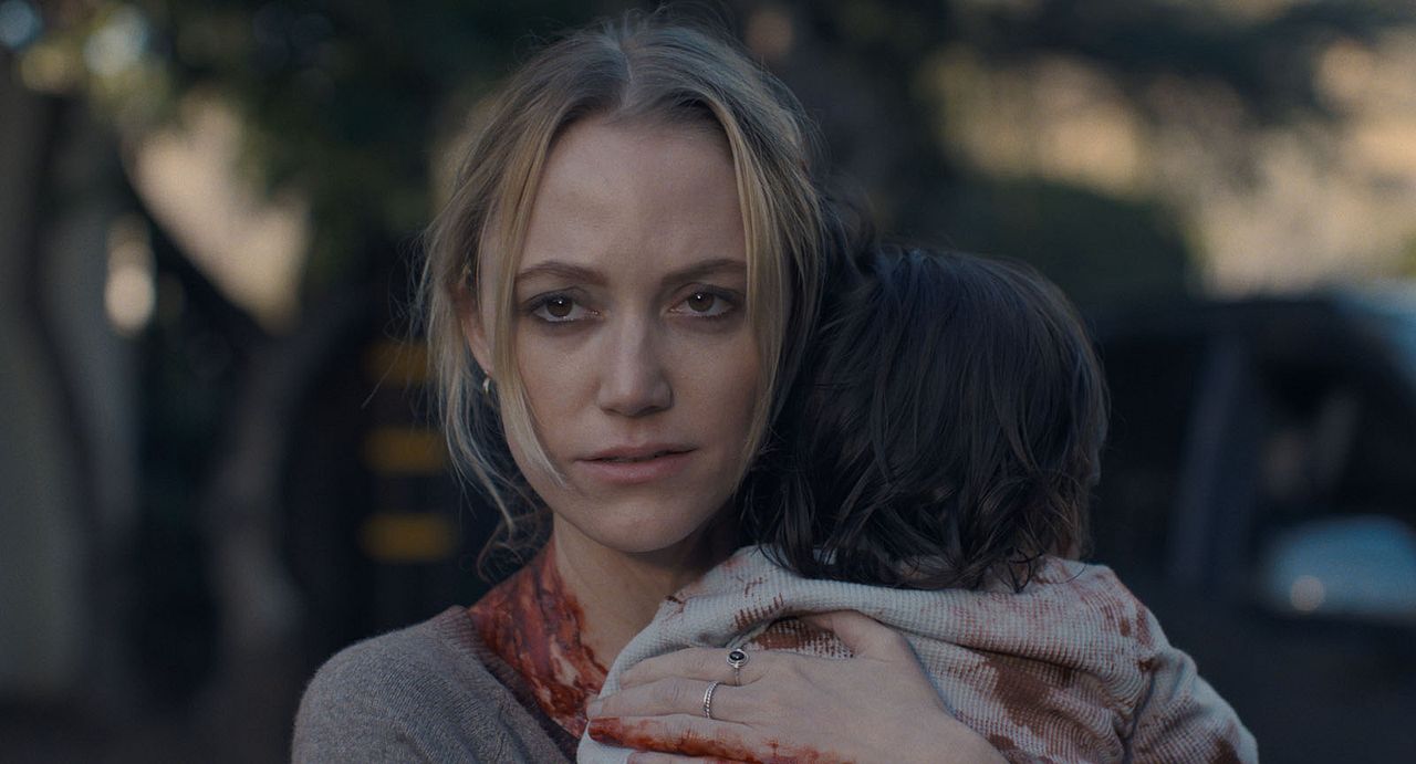 La mano que mece la cuna : Foto Maika Monroe