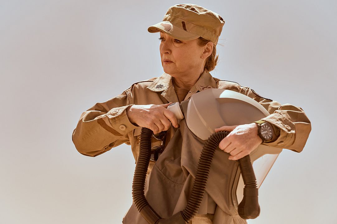 Alerta extinción : Foto Lesley Manville