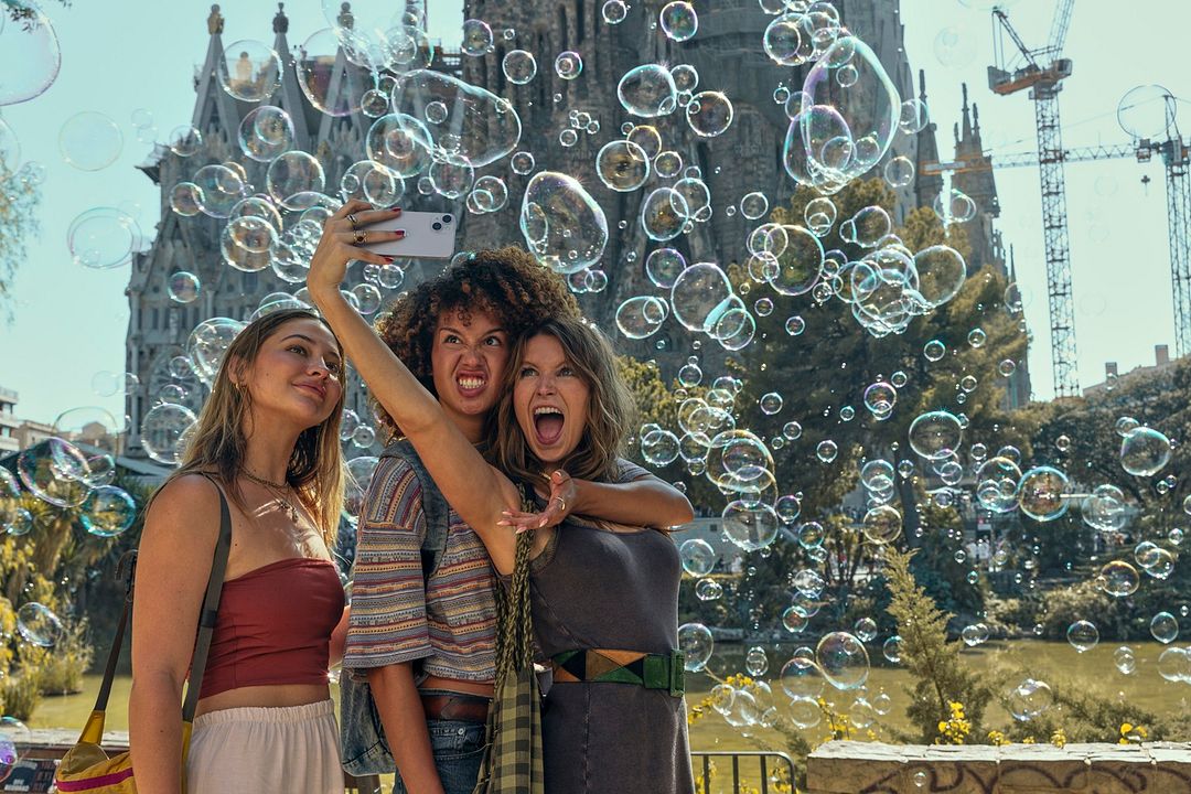 El mapa que me lleva a ti : Foto Madelyn Cline, Sofia Wylie