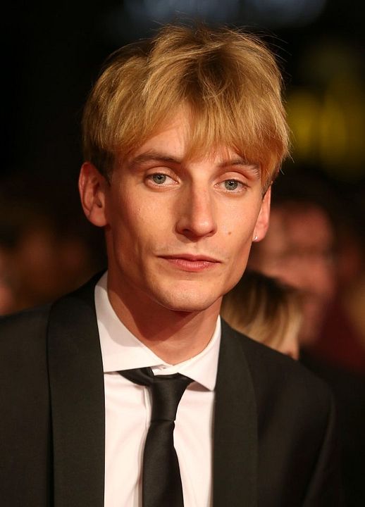 Póster Charlie Cooper