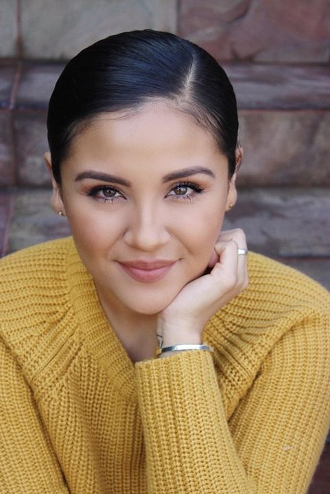 Póster Annie Gonzalez