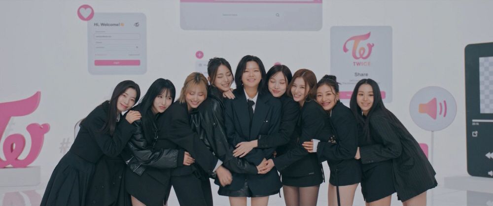 TWICE: ONE IN A MILLION : Foto JEONGYEON , DAHYUN , NAYEON , TZUYU , CHAEYOUNG , MINA , JIHYO , SANA , MOMO 