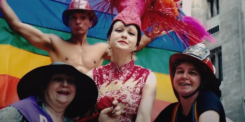 Let the Canary Sing : Foto