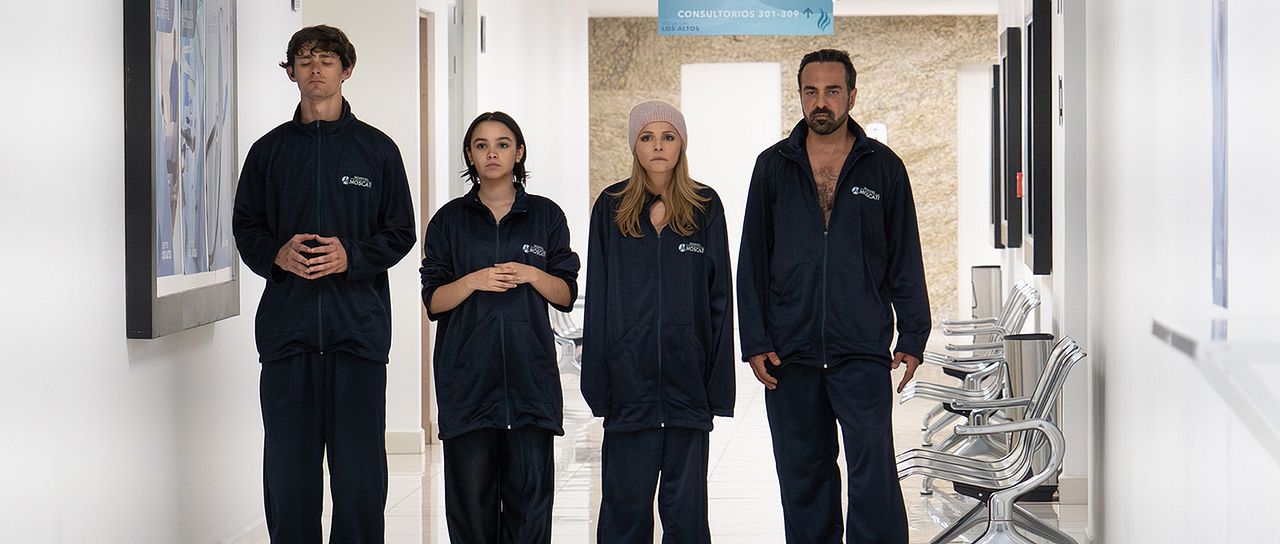 Desastre En Familia : Foto Itatí Cantoral