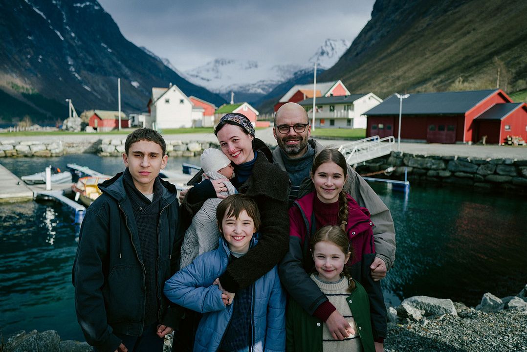 Fjord : Foto Renate Reinsve, Sebastian Stan