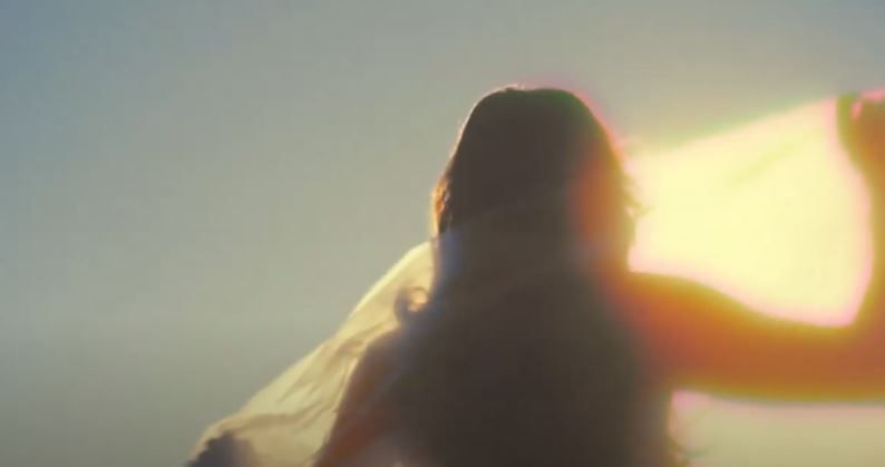 Loving in the Wave of Awakening - Why are we here? : Foto