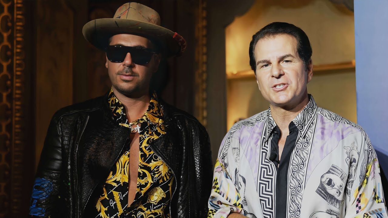 The Genius of Gianni Versace Alive : Foto