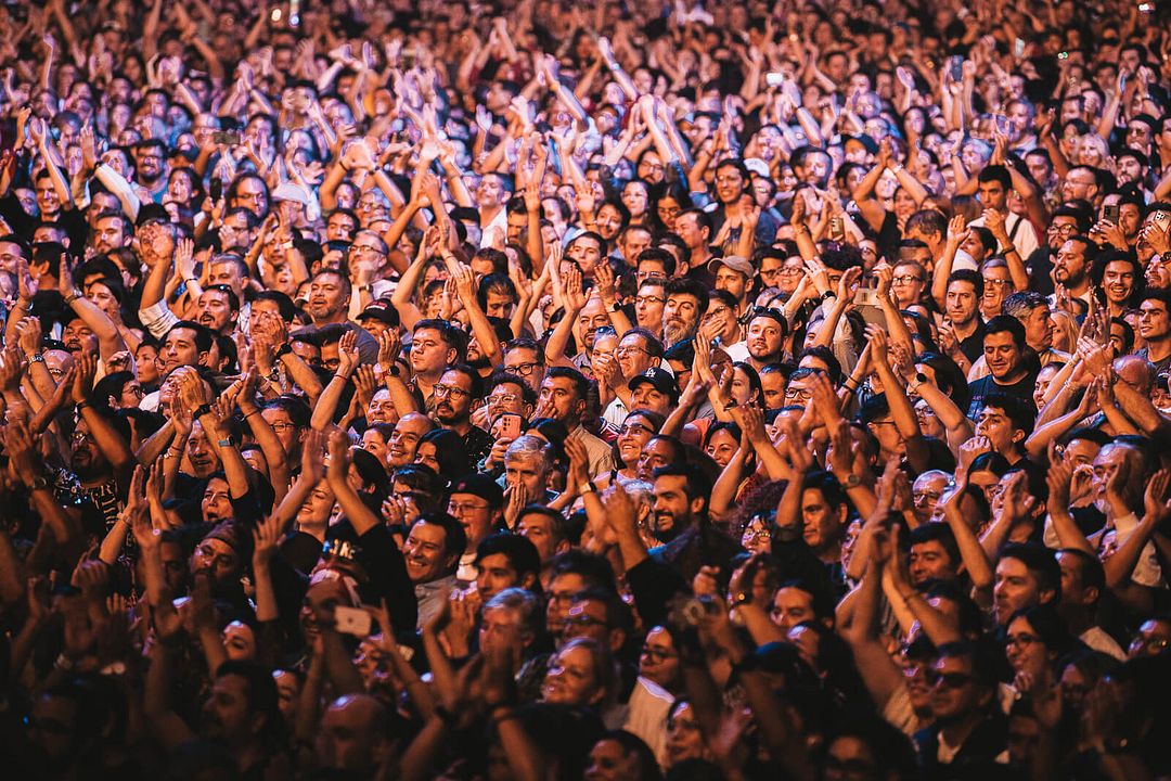 Holding Back the Years: 40 Years of Simply Red en Vivo desde Santiago : Foto