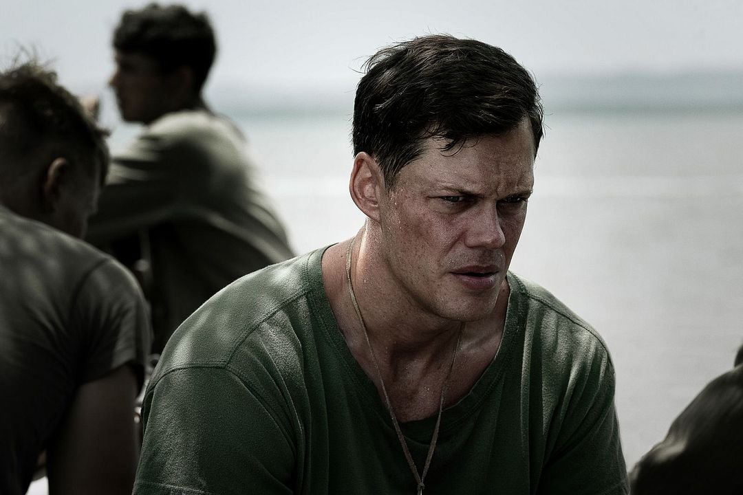 The Mosquito Bowl: Un partido en plena guerra : Foto Bill Skarsgård