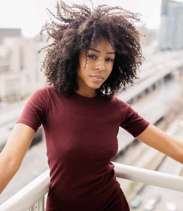 Póster Gabrielle Graham