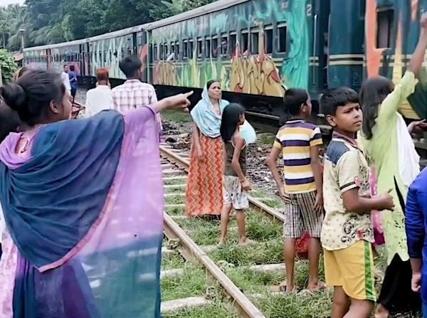 Painting Dhaka : Foto