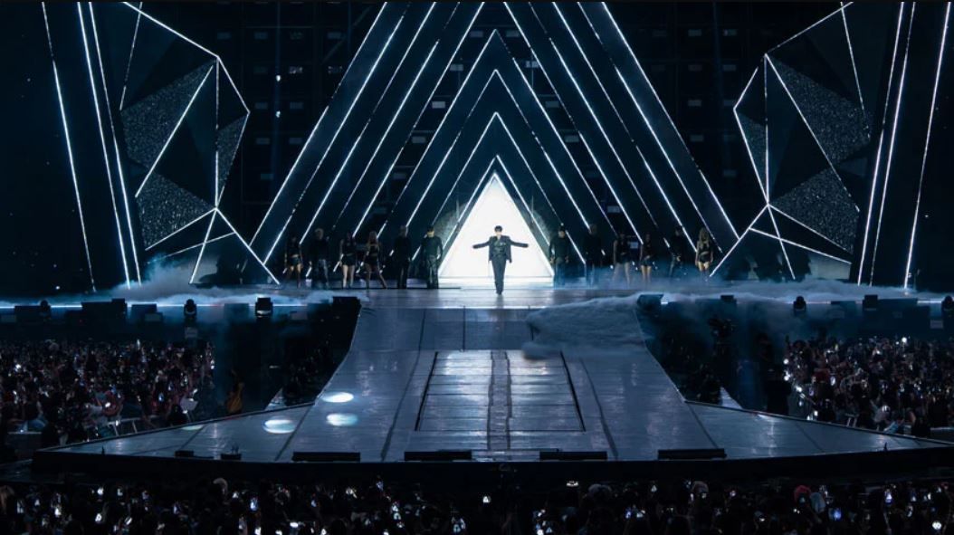 BAEKHYUN: Lonsdaleite [dot] IN CINEMAS : Foto