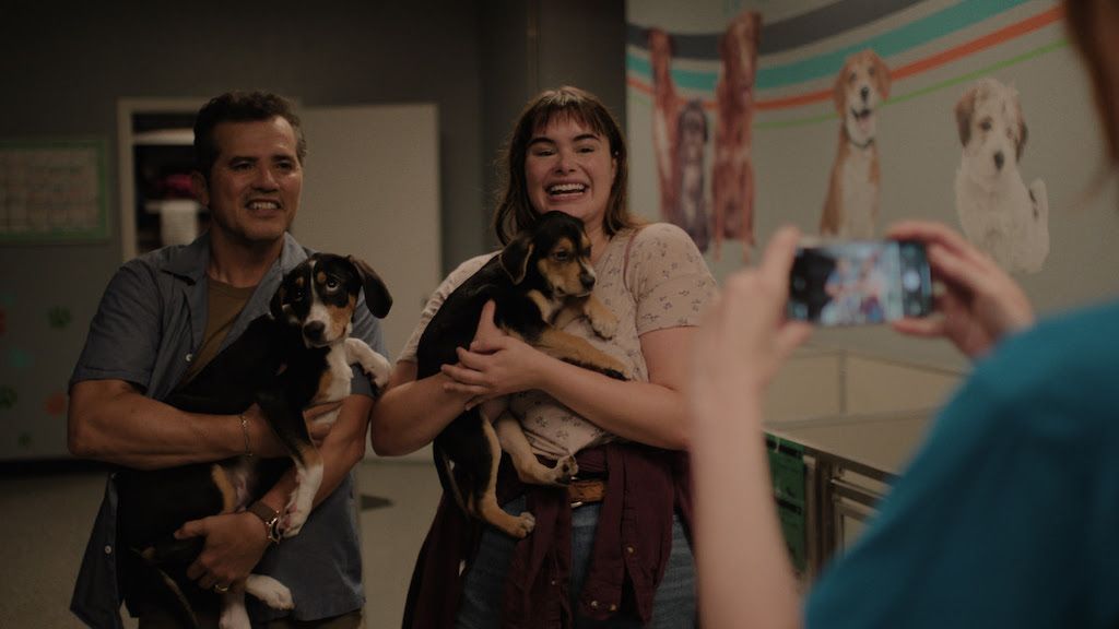 Un mejor papá : Foto John Leguizamo, Barbie Ferreira