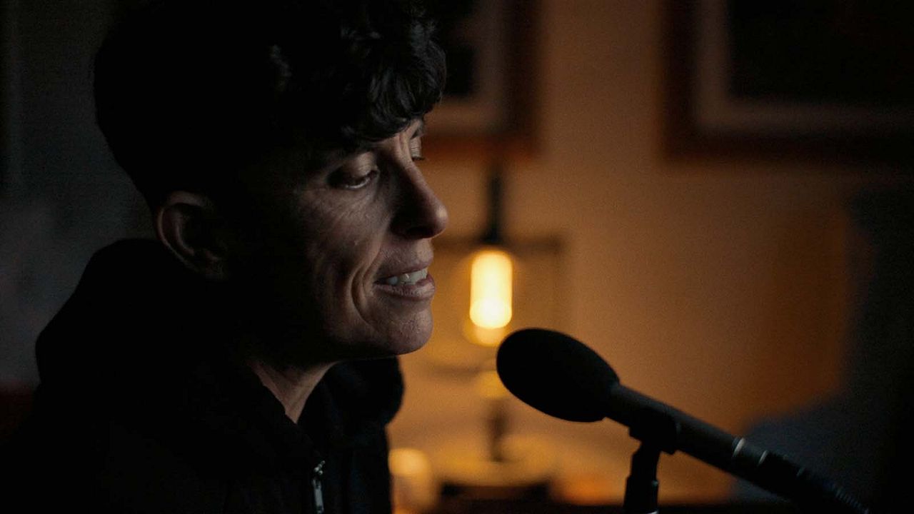 Abrázame en la luz : Foto