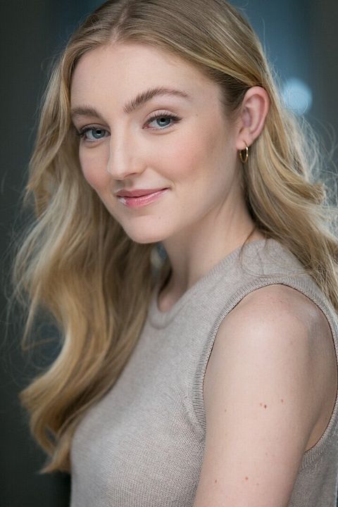 Póster Charlotte Creaghan