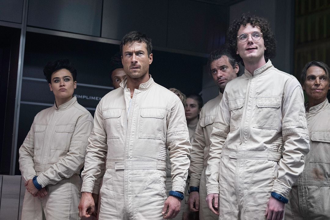 El sobreviviente : Foto Katy O'Brian, Glen Powell