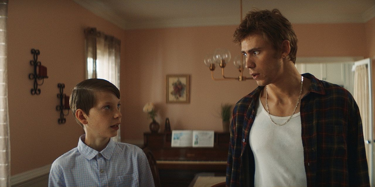 Griffin In Summer : Foto Owen Teague