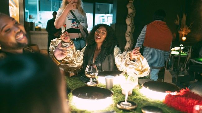 A Scam Called Love : Foto