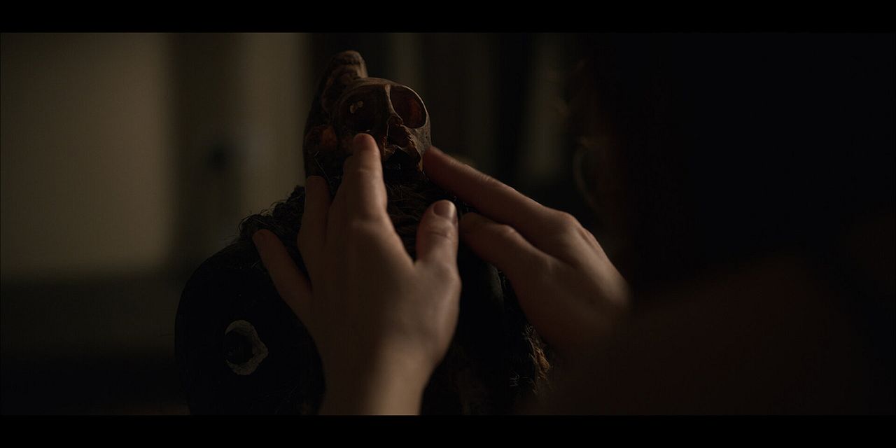 El Ritual Del Libro Rojo: La Puerta Del Infierno : Foto