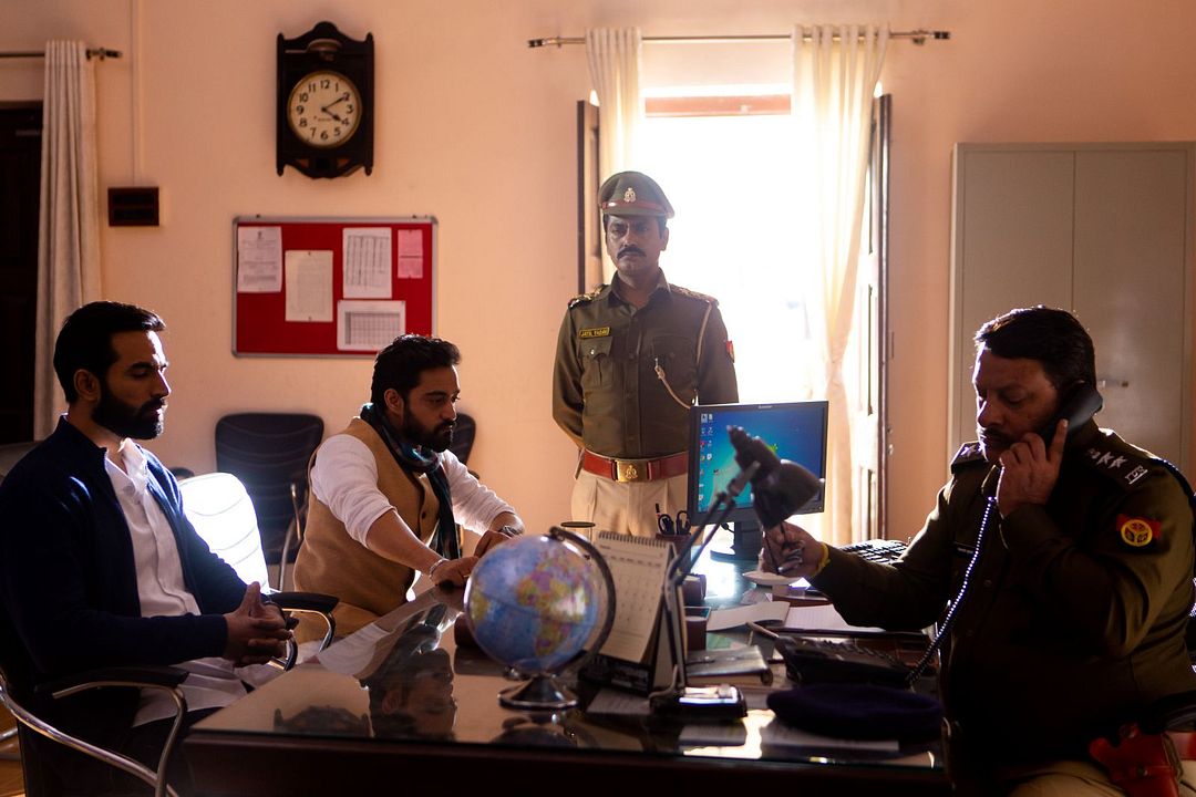 Solitaria es la noche: Los crímenes de la familia Bansal : Foto