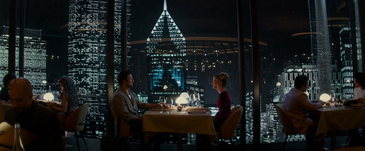 Drop: Amenaza Anónima : Foto Brandon Sklenar, Meghann Fahy