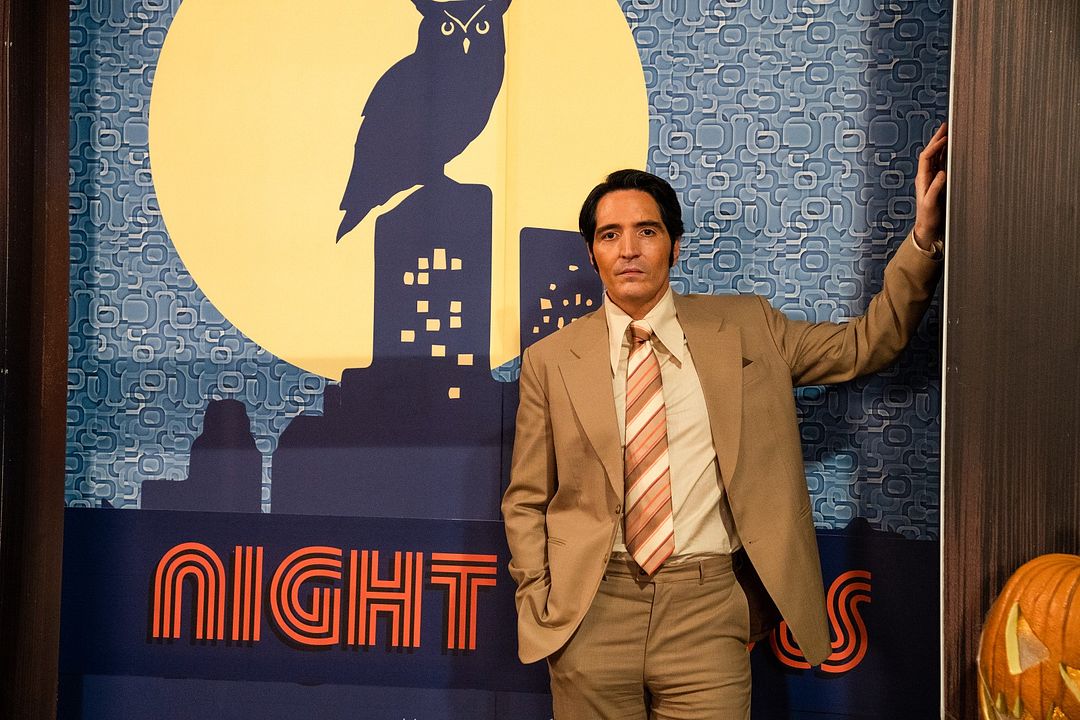 De noche con el diablo : Foto David Dastmalchian