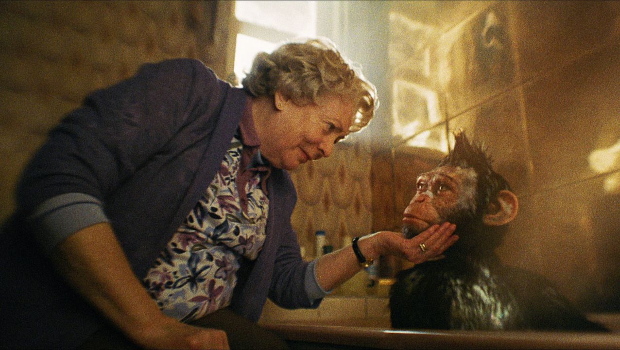 Better Man: La Historia De Robbie Williams : Foto Alison Steadman