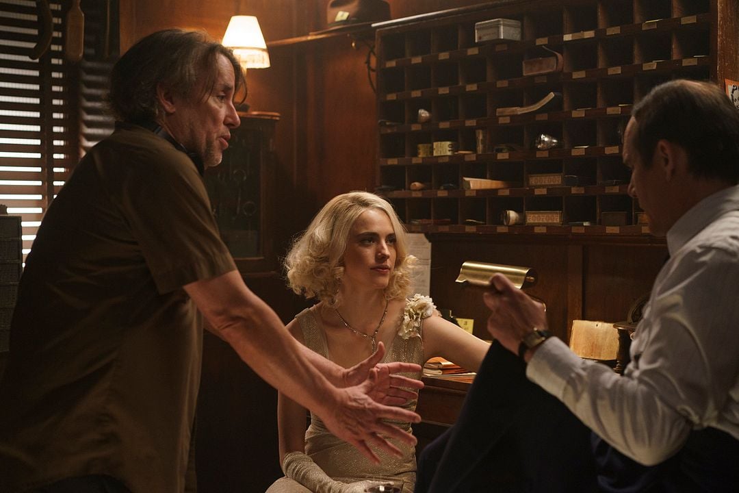 Blue Moon : Foto Margaret Qualley