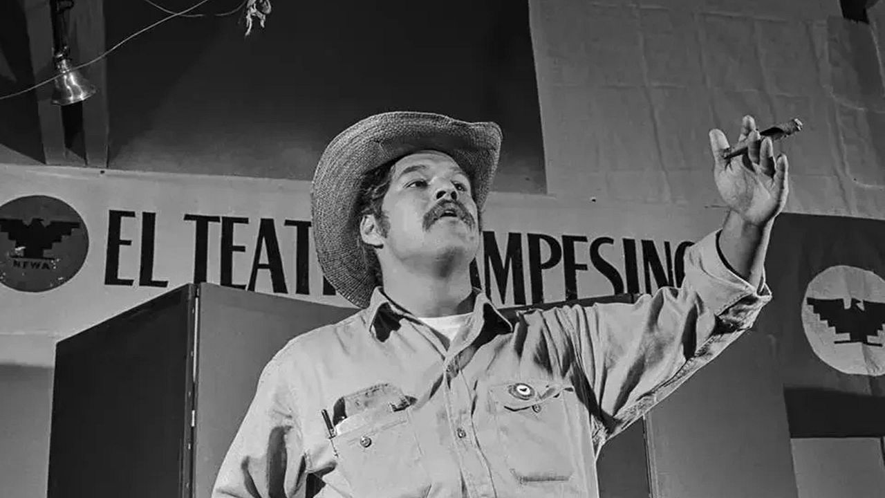 American Pachuco: The Legend of Luis Valdez : Foto