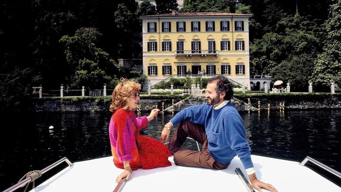 The Genius of Gianni Versace Alive : Foto