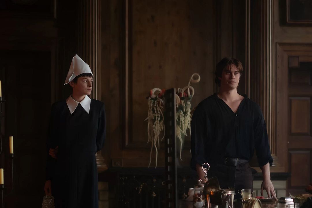 100 Nights Of Hero : Foto Emma Corrin