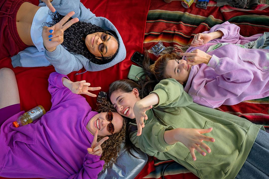 Compañeras de cuarto : Foto Chloe East, Sadie Sandler