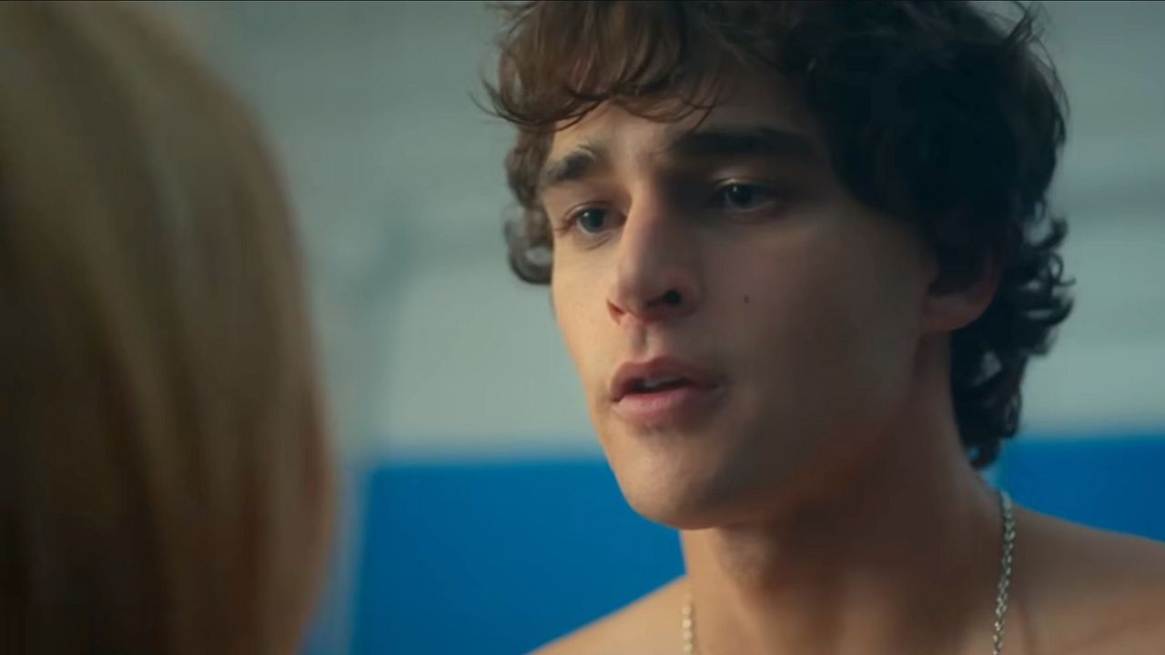 Love Me, Love Me : Foto Mia Jenkins